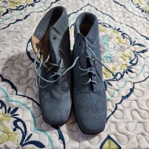 Ros Hommerson Blue Lace-Up Women's Shoes